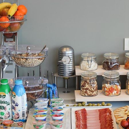Pansion Leggero Bed & Breakfast Veglia Exterior foto
